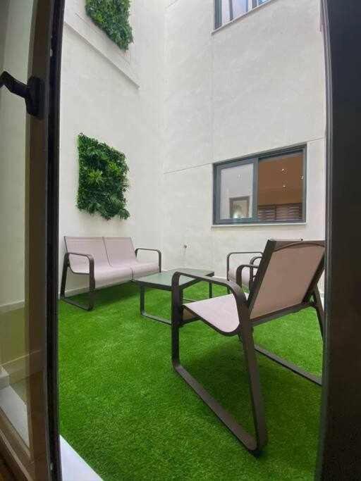 Seville Luxury Downtown Suite Exteriör bild
