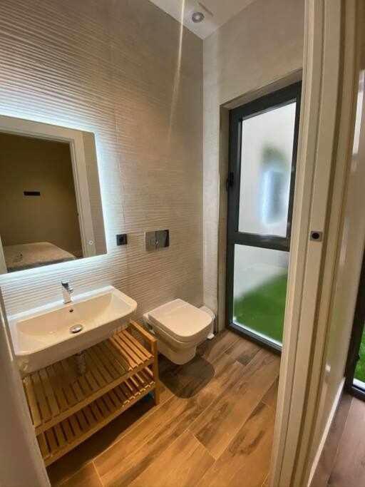 Seville Luxury Downtown Suite Exteriör bild